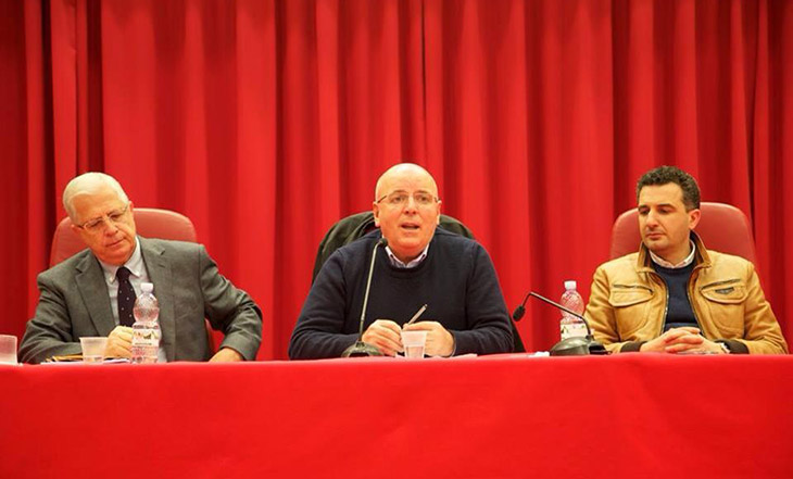 Antonio Molinari, Mario Oliverio, Orlandino Greco all'Assemblea Generale del personale della Provincia di Cosenza platea