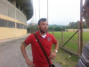 Bomber De Angelis rientrante a colloquio con i tifosi