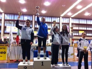 Riparte con il botto la stagione del Club Scherma Cosenza, Claudia Aiello trionfa a Lamezia Terme