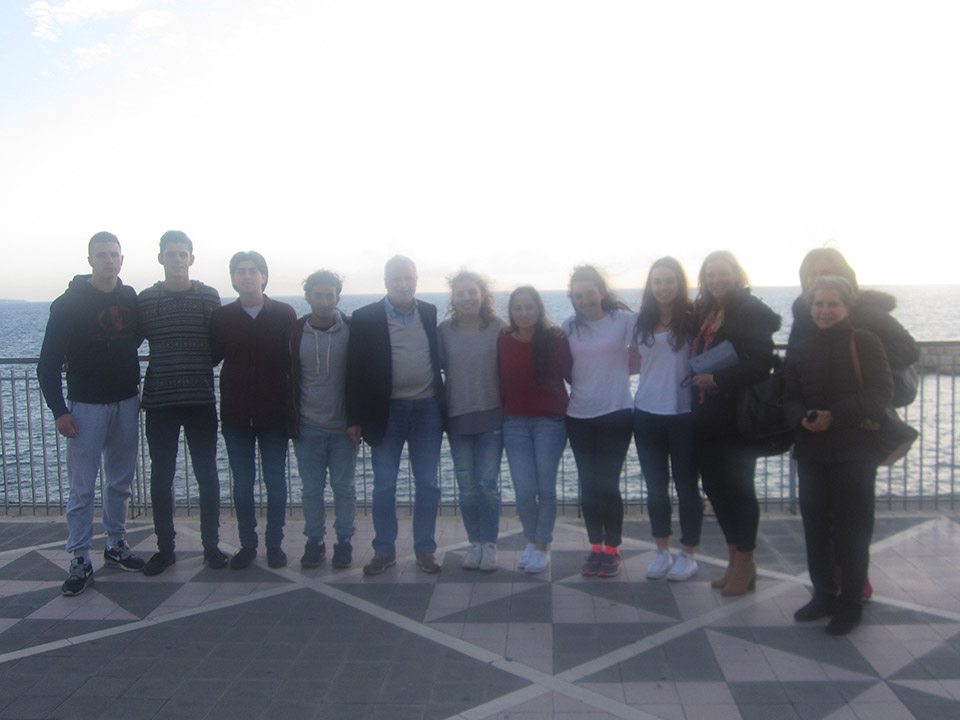 Studenti australiani all'Istituto d'Istruzione Secondaria Superiore di Diamante