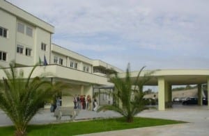 Diamante: fanno esplodere un ordigno in una scuola. Arrestati