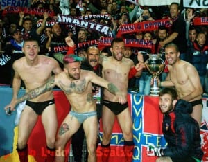 Cristian Caccetta con la Coppa Italia di Lega Pro