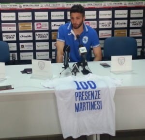 Il centrocampista De Lucia del Martina