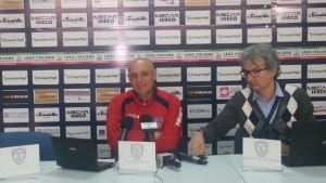 Mister Roselli in conferenza stampa