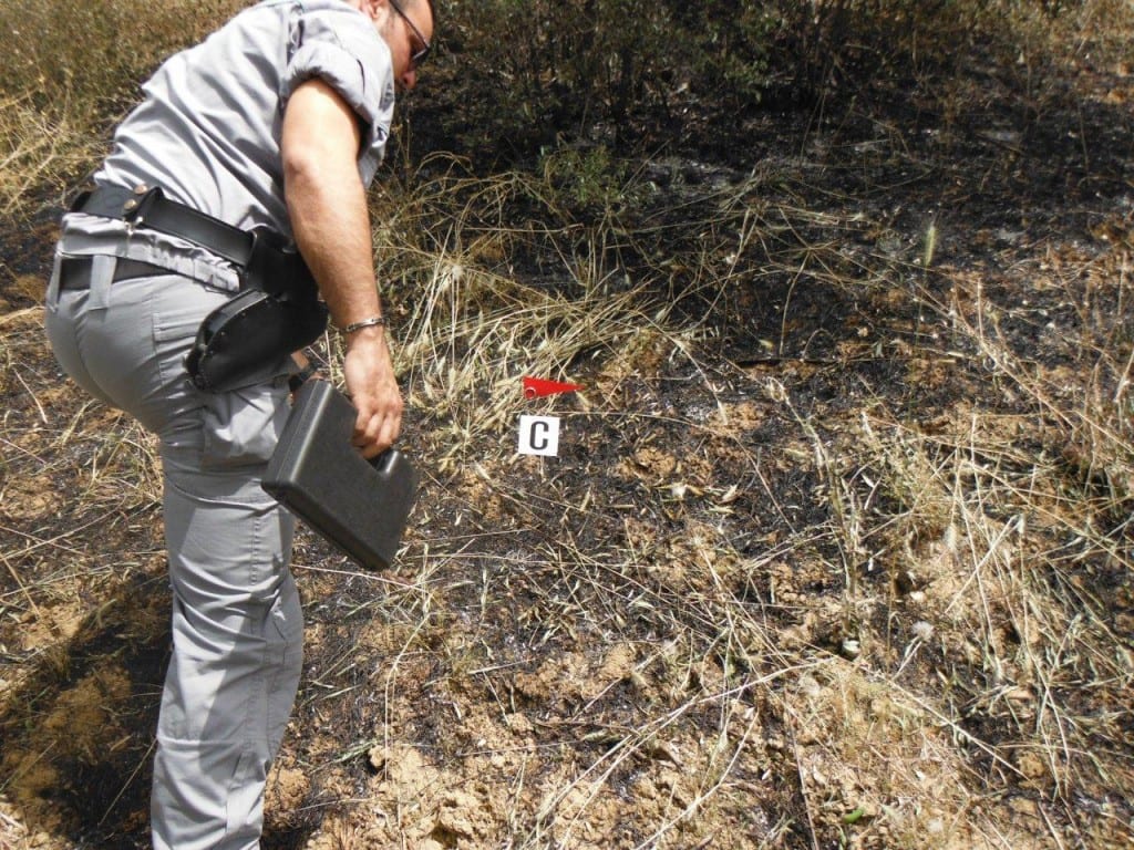 Incendio a Bisignano, denunciate due persone