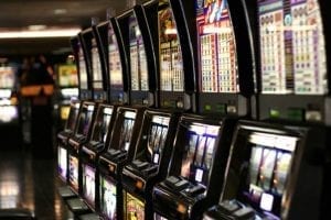 Controlli gioco d'azzardo in tutta Italia: sanzioni tra Cosenza e Rende