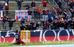 Calderini in ginocchio sotto la curva