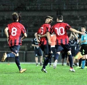 L'esultanza dopo la rete di Cavallaro