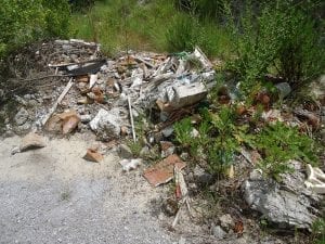 Laino Borgo, Polizia provinciale sequestrata discarica abusiva