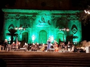 Montalto Uffugo, Peppe Vessicchio incanta la platea del Festival Internazionale Leoncavallo