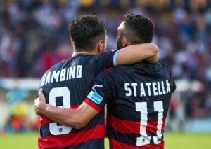 l'esultanza dopo il goal di Gambino e Statella (ph presa dal sito ufficiale del Cosenza)