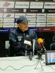 Roselli durante la conferenza stampa