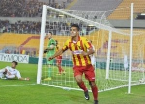 Sacilotto esulta dopo il gol decisivo in Lecce-Cosenza 1-0 (2014/15)
