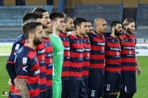 Foto di rito prima del fischio d'inizio