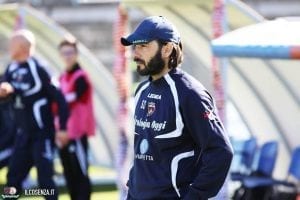 Stefano De Angelis si giocherà il suo futuro nel match di domani (photo CosenzaCalcio)