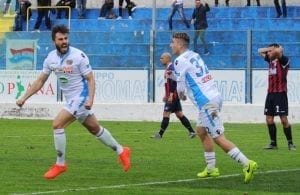 Barisic esulta dopo aver siglato il gol del pareggio contro la Vibonese