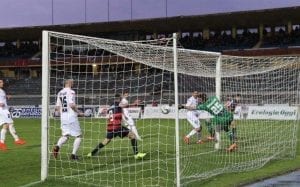 Il miracolo di Perucchini su Calamai nel primo tempo (photo Belmonte)