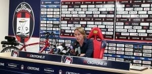 Nicola nella conferenza stampa di presentazione dell'iniziativa (photo F.C. Crotone)