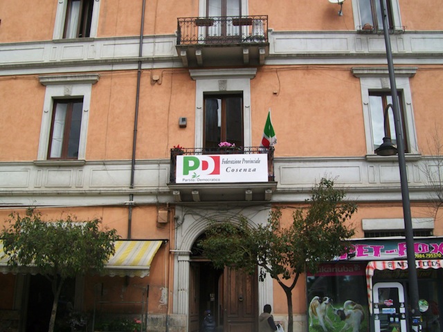 Sede del Pd di Cosenza