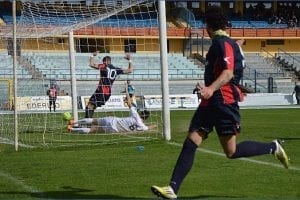 La rete di Arrighini in Cosenza-Juve Stabia 2-1, 2015/16 (photo Palermo)