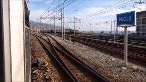 Stazione ferroviaria di Paola