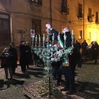 Caputo all'accensione della Chanukkiyah a Cosenza