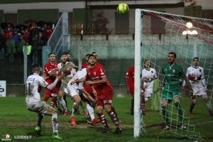 94': Mendicino manda al lato da due passi (photo IlCosenza.it)