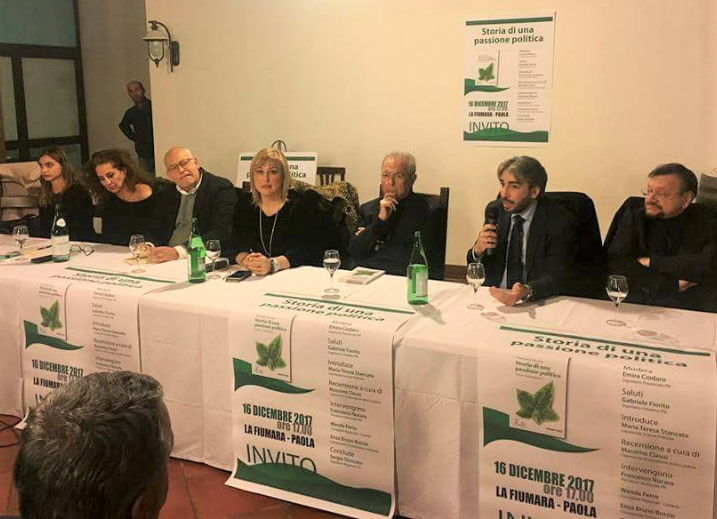 tavolo della presidenza