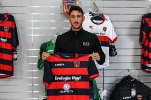 La prima foto di Camigliano con la nuova maglia (photo IlCosenza.it)