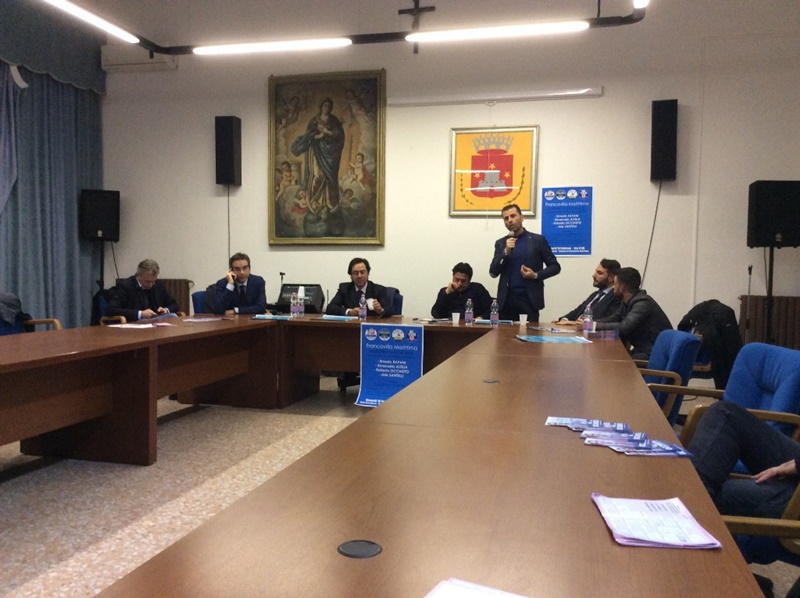 Aceto a sosteno di Altilia