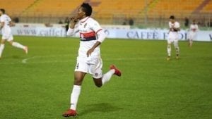 Okereke esulta dopo il gol del vantaggio a Lecce (ph. Grazioli)