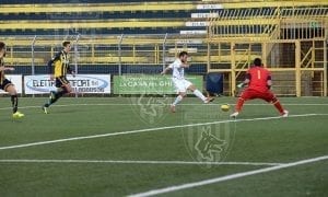 De Angelis in gol in Juve Stabia-Cosenza C.Italia 2014/15 (ph. IlCosenza.it)