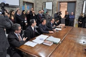 La giunta Occhiuto si difende