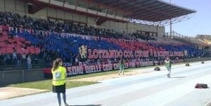 La coreografia della tribuna A (ph.Mannarino)