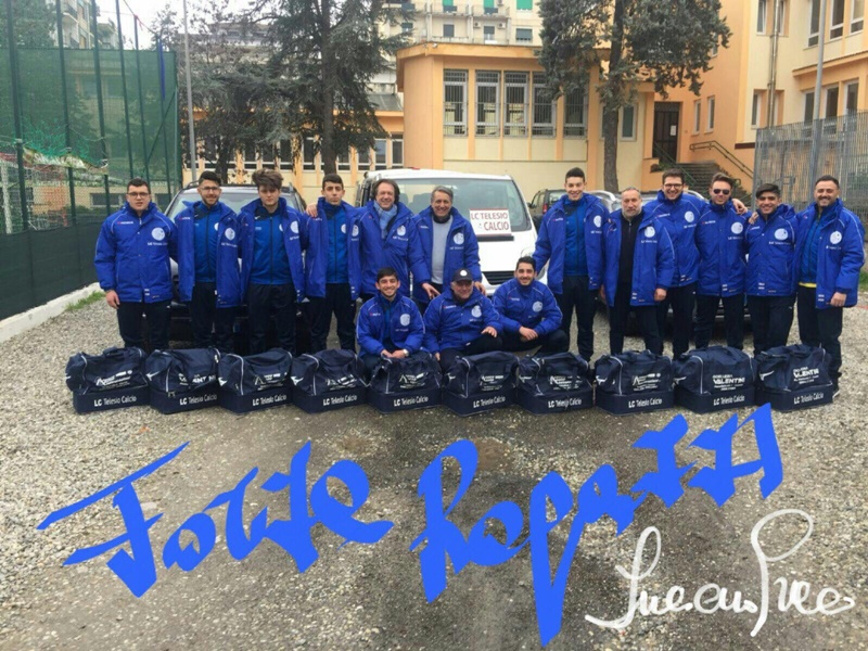 Squadra di calcio del Liceo Classico Telesio di Cosenza