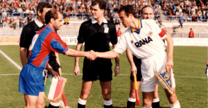 Stretta di mano tra capitani (Cosenza-H.Verona 1994/1995)