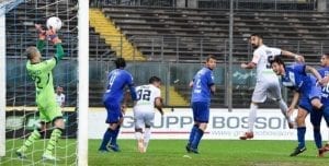 Riccardo Idda ad un passo dal gol del pari (ph. Checchi)