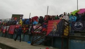 I tifosi rossoblù presenti al 'Rigamonti'