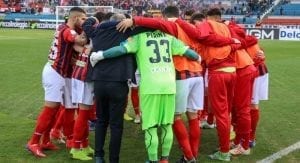 L'unità del gruppo rossoblù (photo IlCosenza.it)