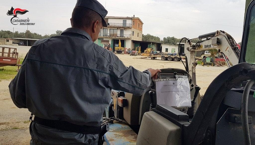 Corigliano, sbancamenti in zona con vincolo idrogeologico: due denunce