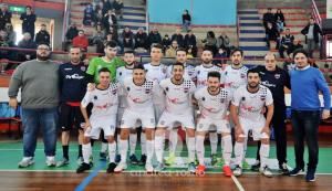 La squadra della Pirossigeno Cosenza Calcio a 5 (Ph. Andrea Rosito)