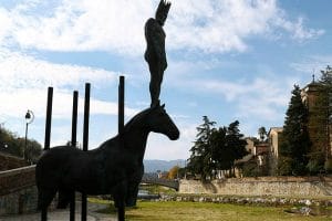 La statua di Alarico, di Paolo Grassino