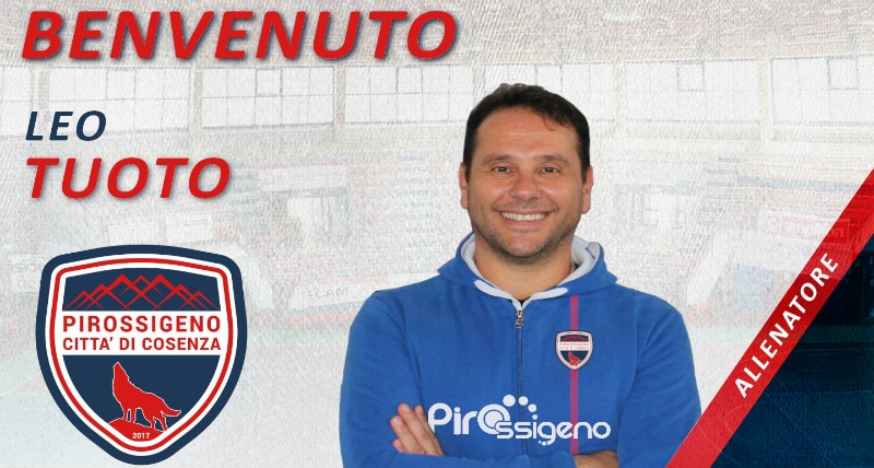 cosenza calcio a 5 la pirossigeno ha il suono allenatore leo tuoto