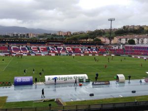 Un momento della partita tra i Lupi e la Virtus