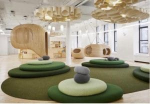 Gli arredi di design di cui era stato proposto l'acquisto