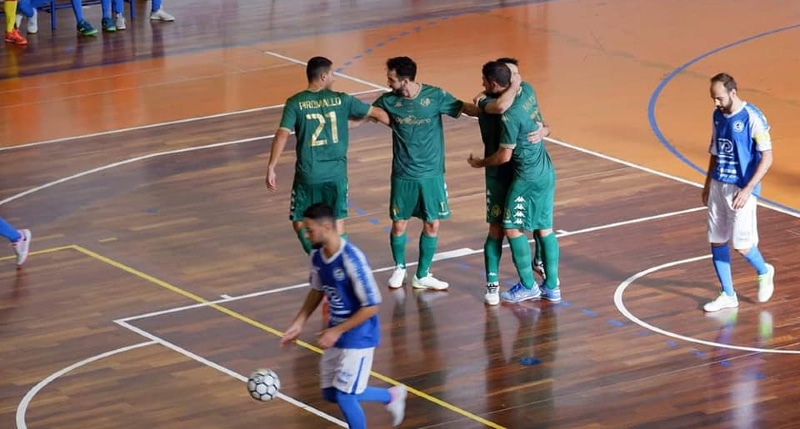 Cosenza, calcio a 5_ _Buona la prima_ per la Pirossigeno che vince 8-2