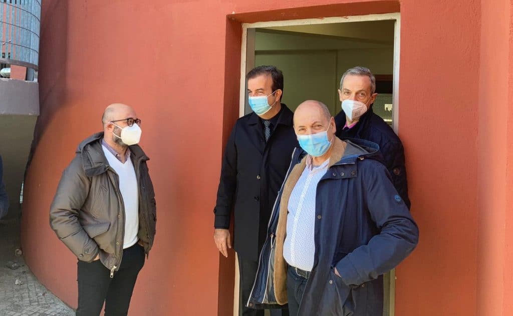 il Sindaco e l'Assessore Vizza con i dottori Marino e Milito