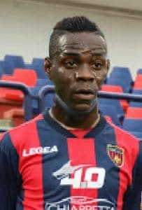 Balotelli con la maglia del Cosenza