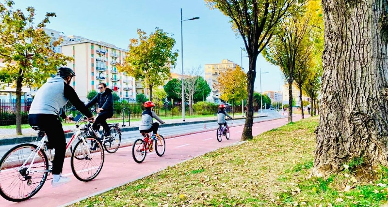 Cosenza piste ciclabili sul viale del Benessere