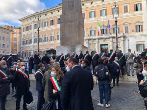 Sindaci calabresi uniti a Roma per manifestare sulla Sanità in Calabria 4